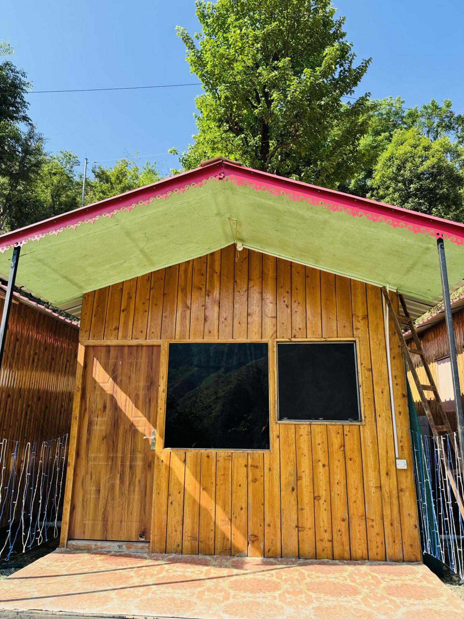 Chakrata Heights Resort Kaliana Exteriör bild
